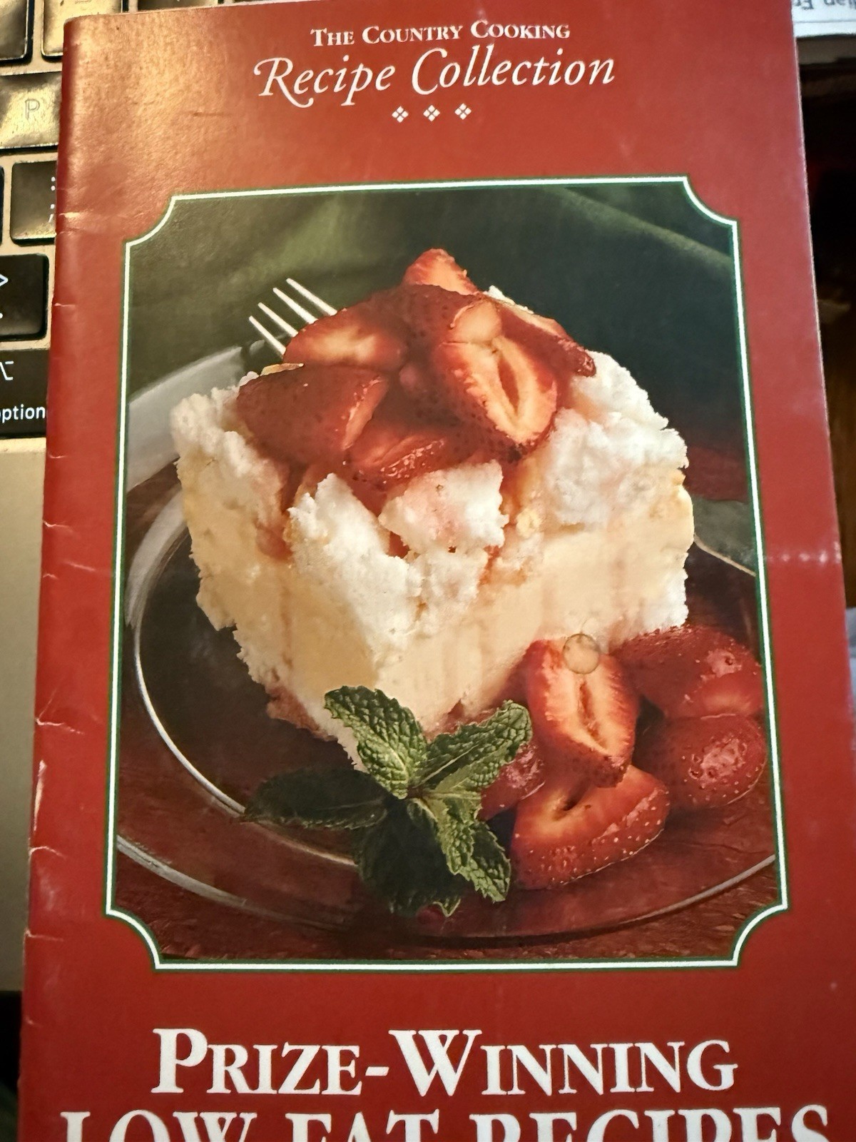 The Country Cooking Recipe Collection: Prize-Winning Low-Fat (1997, PB) 34 pages