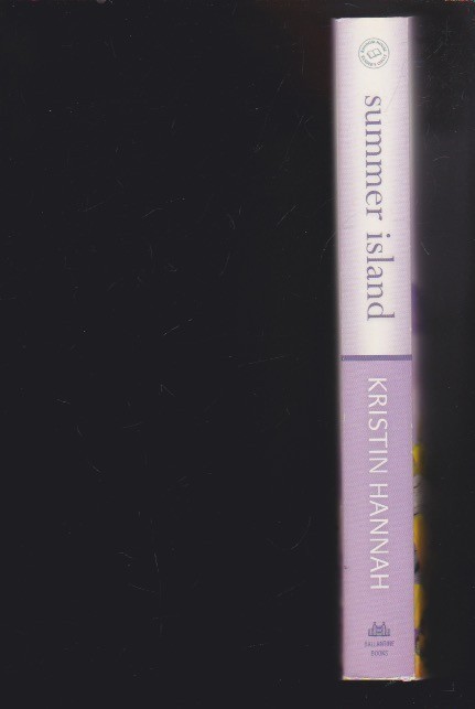 Summer Island: A Novel by Kristin Hannah Paperback 2004 LN.