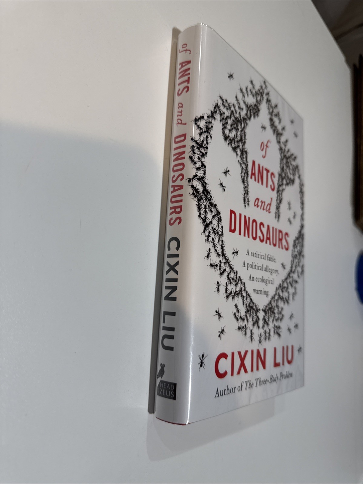 SIGNED/LIMITED CIXIN LIU OF ANTS AND DINOSAURS Goldsboro Numbered