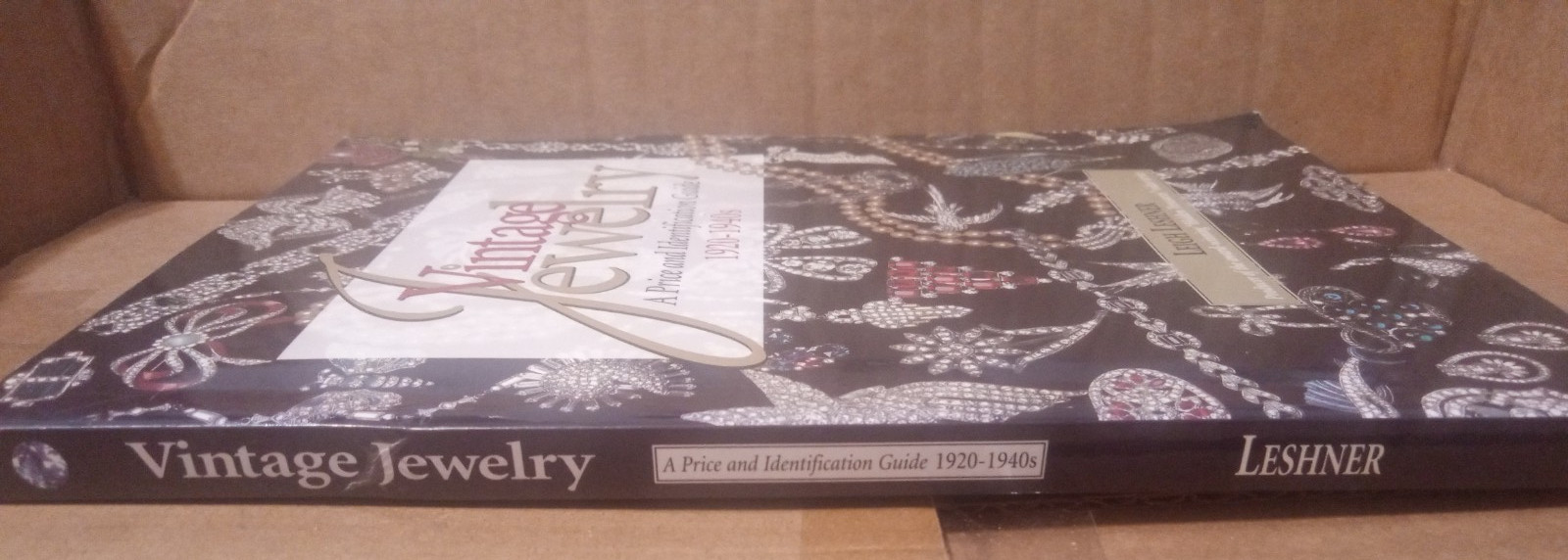 Vintage Jewelry: A Price & Identification Guide 1920 to 1940s— Paperback