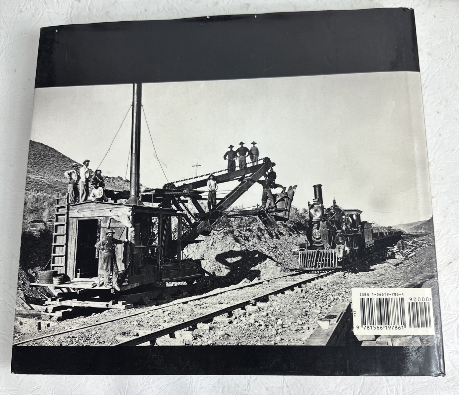 Making ‘ Tracks. The Story of the Transcontinental Railroad 210 Pages 1975