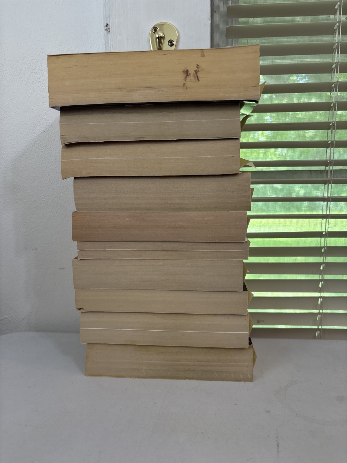 Lot of 10 Nora Roberts: Stolen, Northern Lights and More – Free Shipping