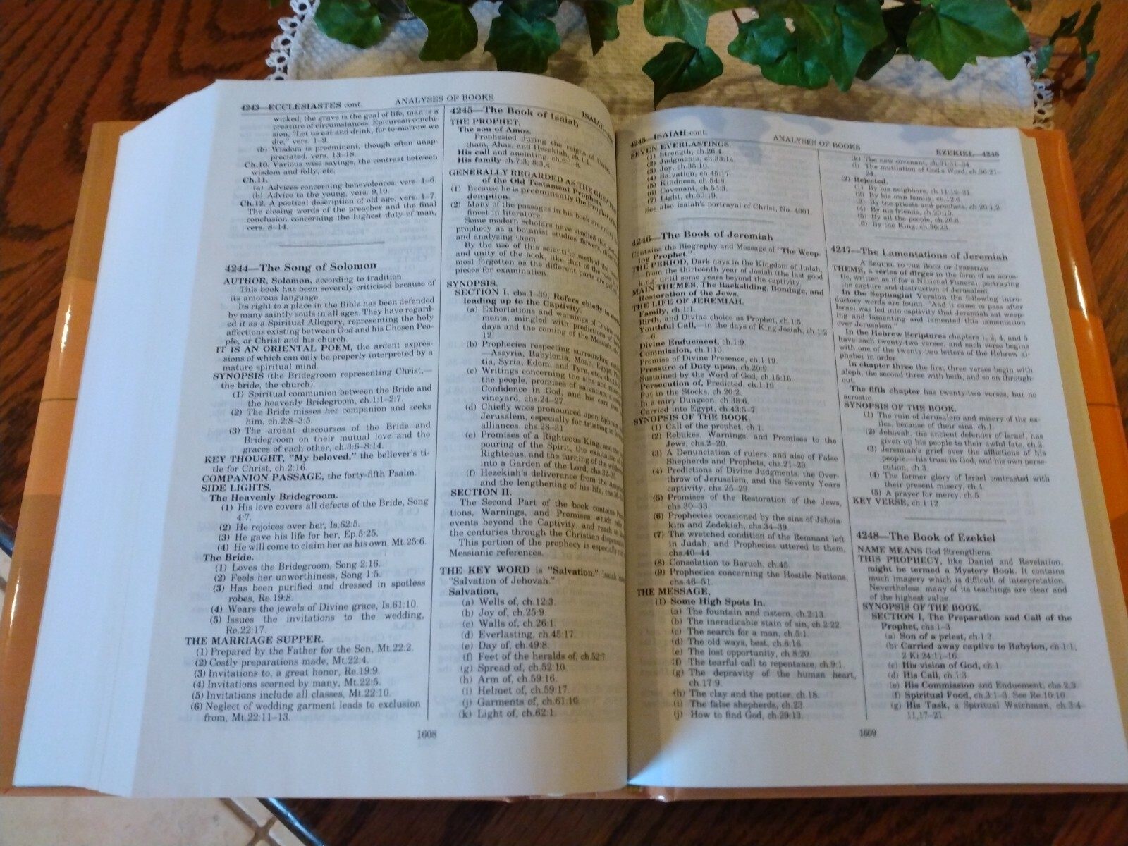 KJV Thompson Chain Reference Bible hardcover BRAND NEW ©2021 red letter