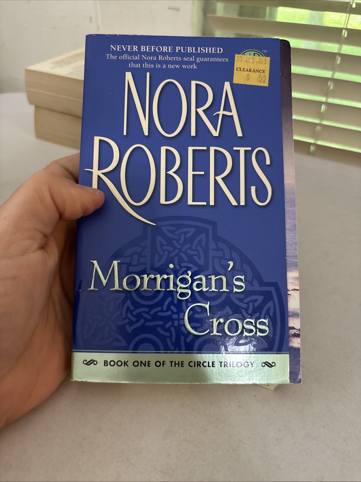 Lot of 10 Nora Roberts: Stolen, Northern Lights and More – Free Shipping