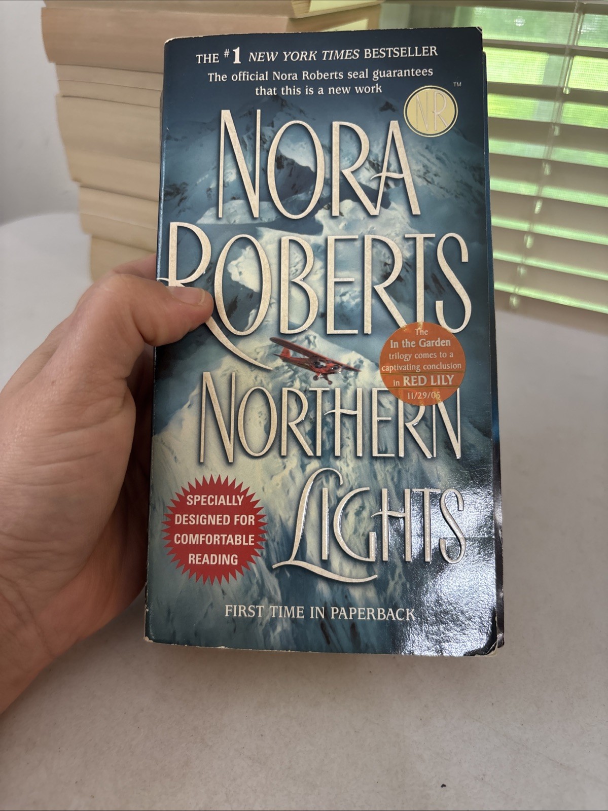 Lot of 10 Nora Roberts: Stolen, Northern Lights and More – Free Shipping