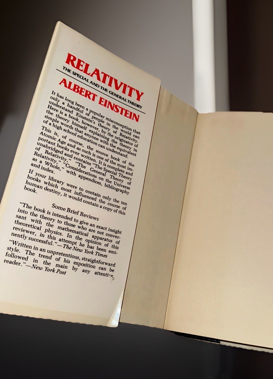 Einstein Relativity: The Special and General Theory (1961, Hardcover) – Crown