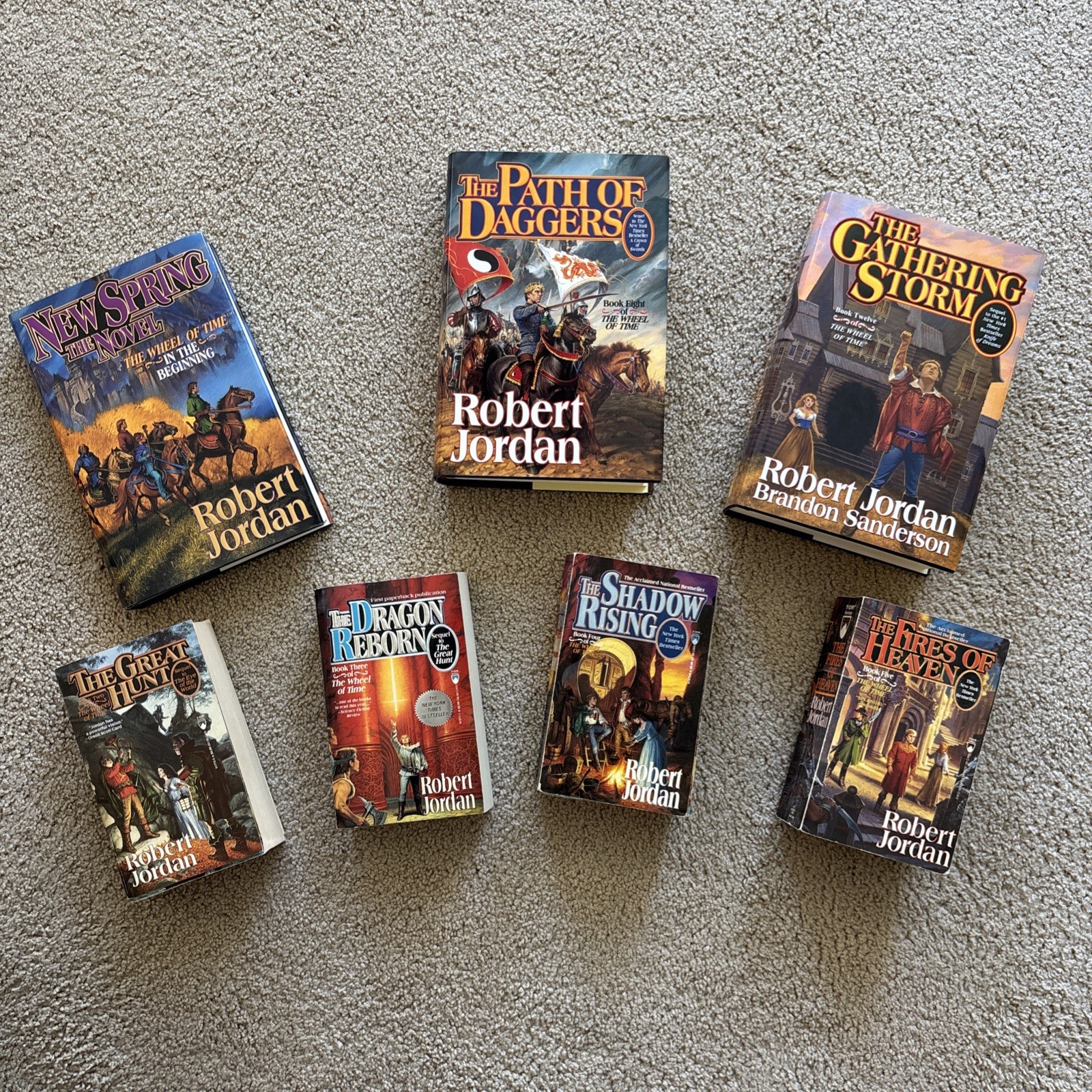 7 Book Lot – Robert Jordan – Wheel Of Time – Book 1, 2, 3, 4, 5, 8 and 12.