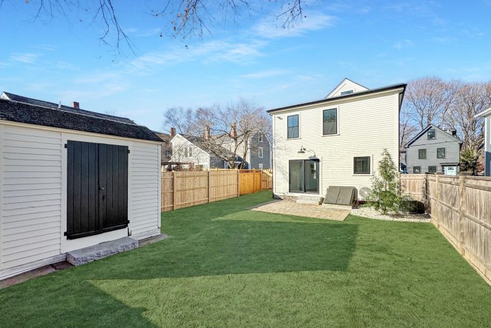 Single Family Home – 27 Carter St. Thumbnail 2