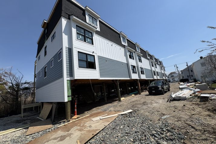 113-115 North End Blvd. Salisbury, MA – Town Home Development Thumbnail