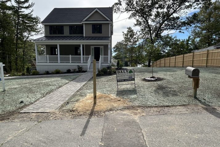 32 Walnut Street – Dracut, MA – FOR SALE