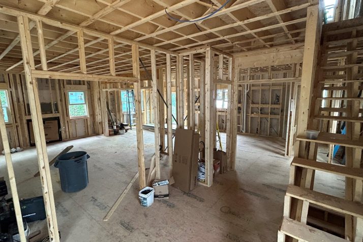 32 Walnut Street – Dracut, MA Thumbnail