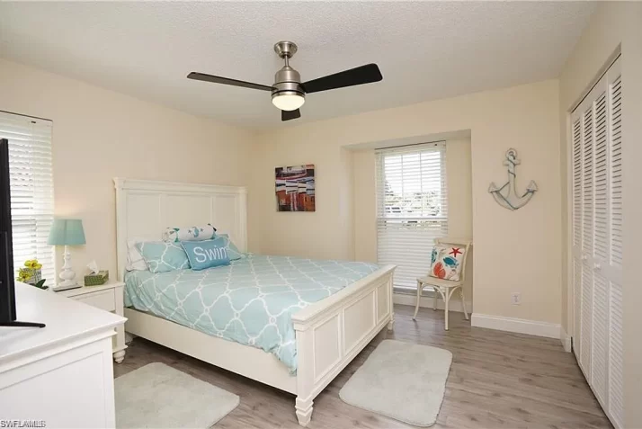 4666 Ashton Ct., Naples Florida – Royal Wood, Vacation Rental Thumbnail