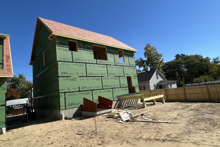 20 Mount Pleasant Ave. Dracut, MA – FOR SALE Thumbnail