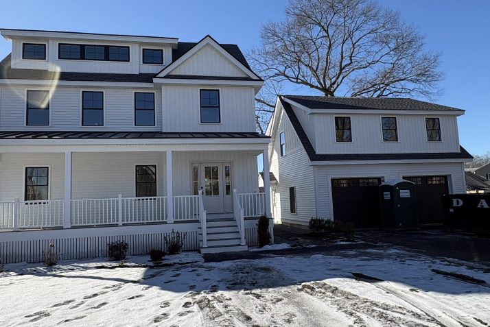 20 Mount Pleasant Ave. Dracut, MA – FOR SALE