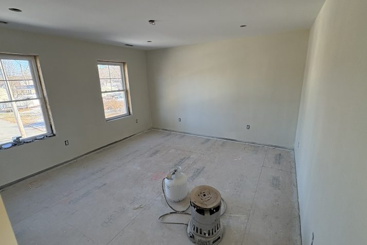 20 Mount Pleasant Ave. Dracut, MA – FOR SALE Thumbnail