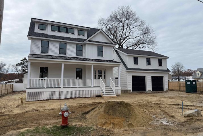 20 Mount Pleasant Ave. Dracut, MA – FOR SALE Thumbnail 1