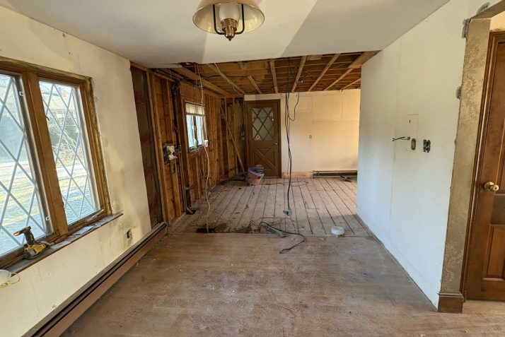 105 Stafford Road Lowell, MA – For Sale Thumbnail
