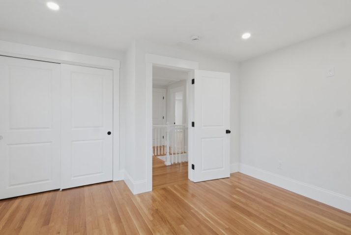 105 Stafford Road Lowell, MA – For Sale Thumbnail